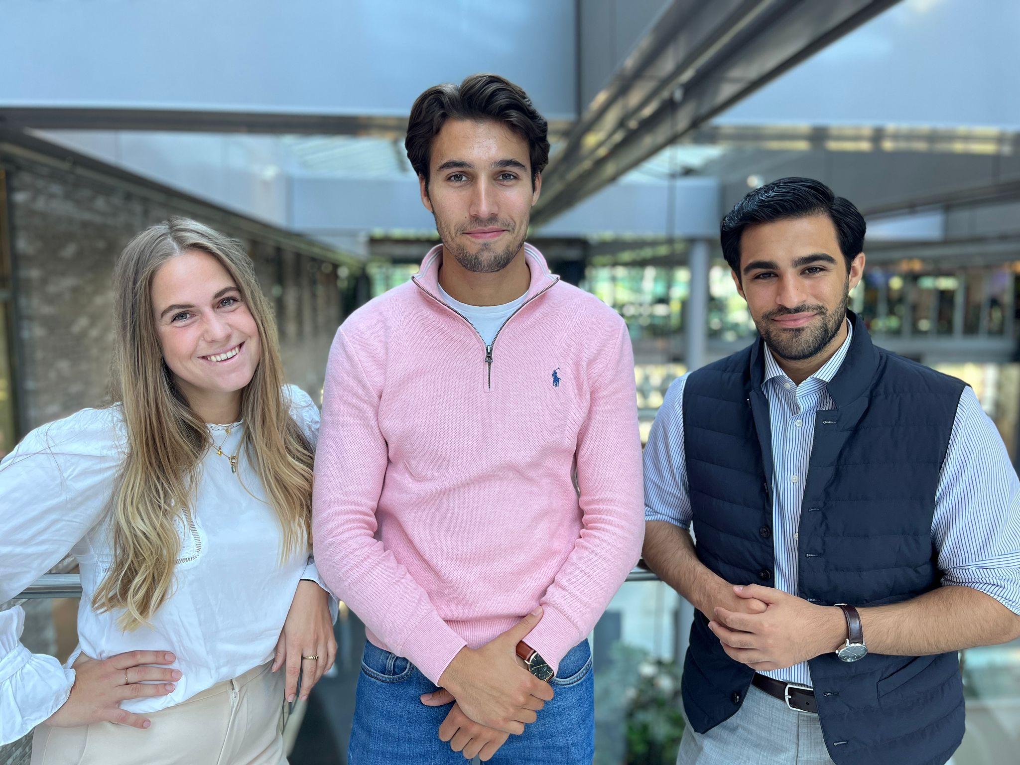 SENS VERWELKOMT 3 STAGIAIRES